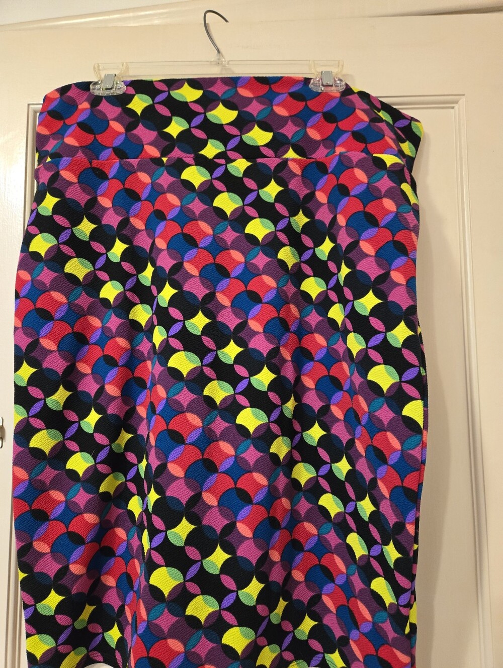 Lularoe Vibrant Multicolor Patterned Women's Pencil Skirt
